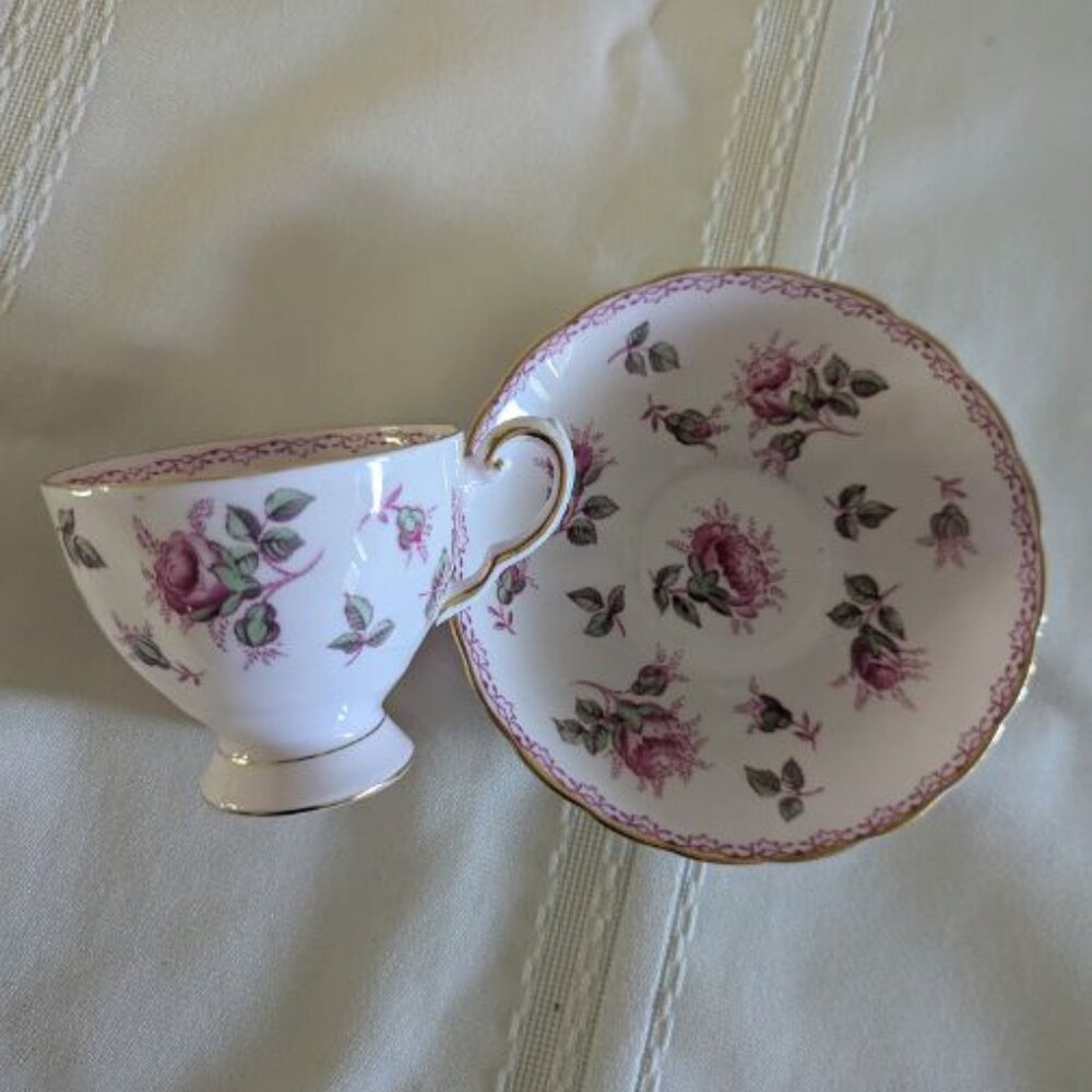 Tuscan Fine English Bone China Teacup and Saucer